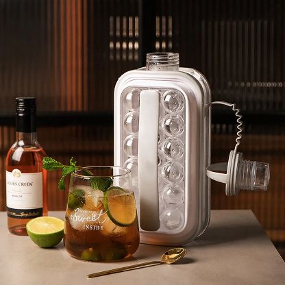Iceball maker 2in1 - recipient pentru bile de gheata sau sticla de apa portabila